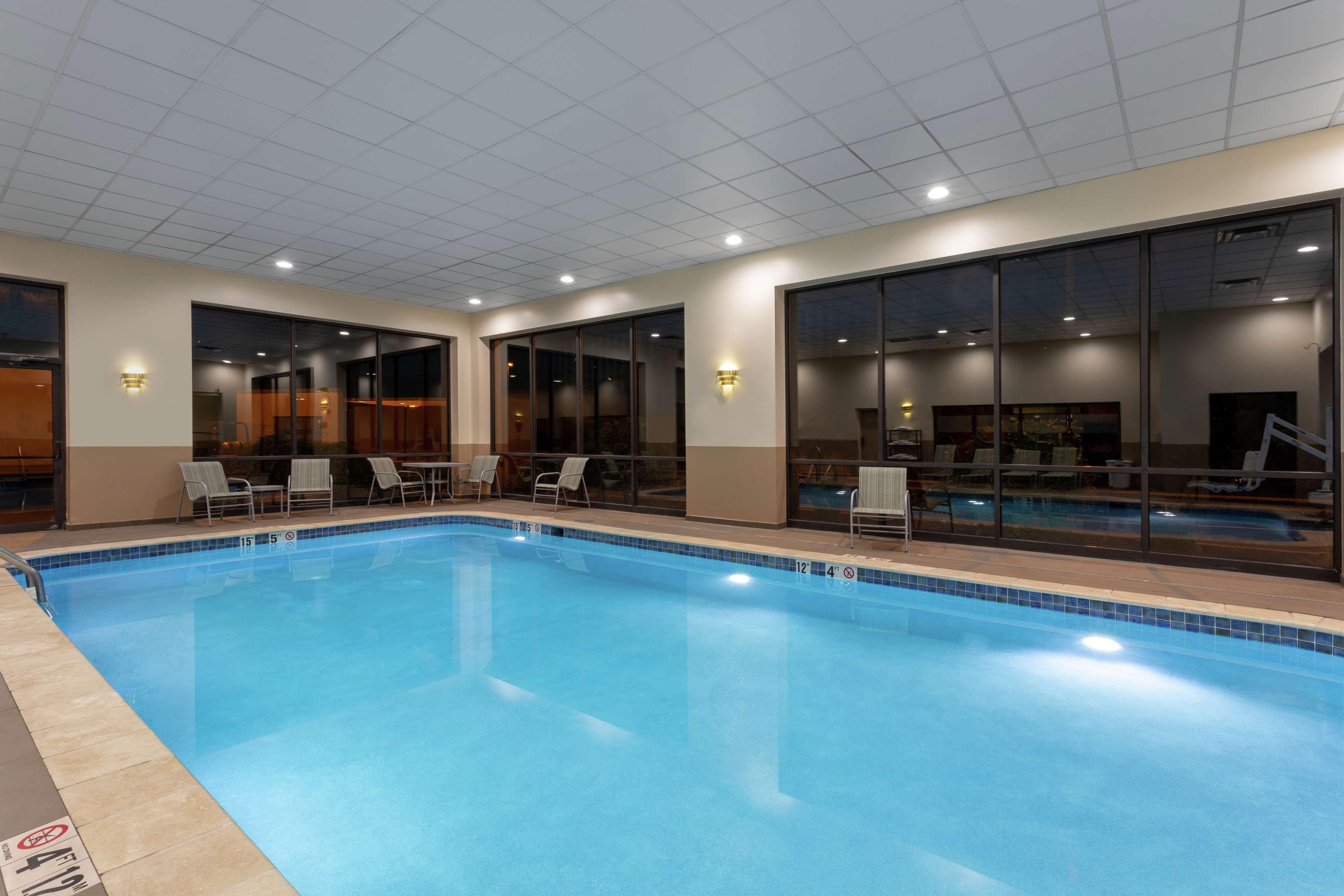 Hampton Inn Bedford Exterior foto